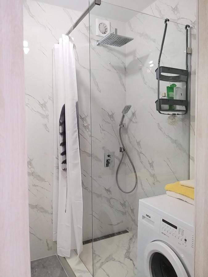 центр елітновобуд яровиця 11 Apartment