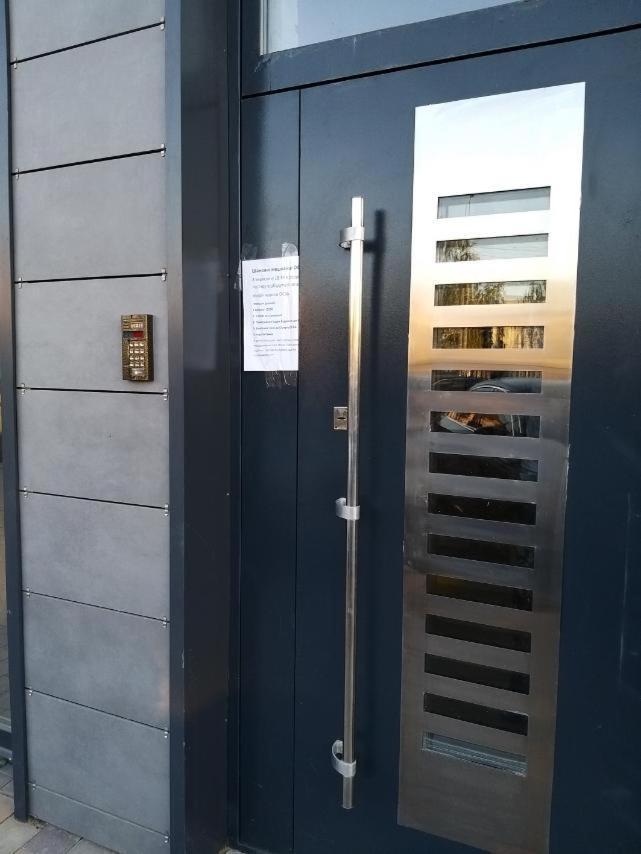 центр елітновобуд яровиця 11 Apartment
