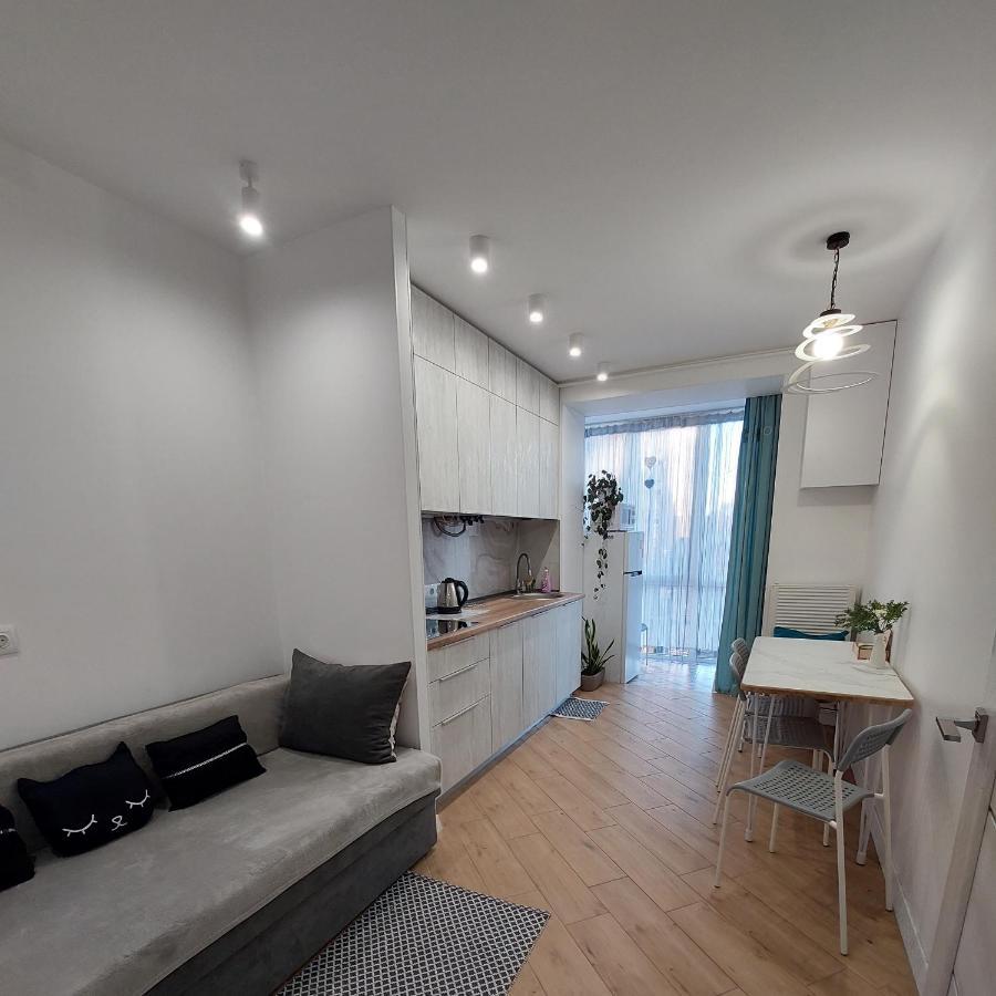 центр елітновобуд яровиця 11 Apartment *