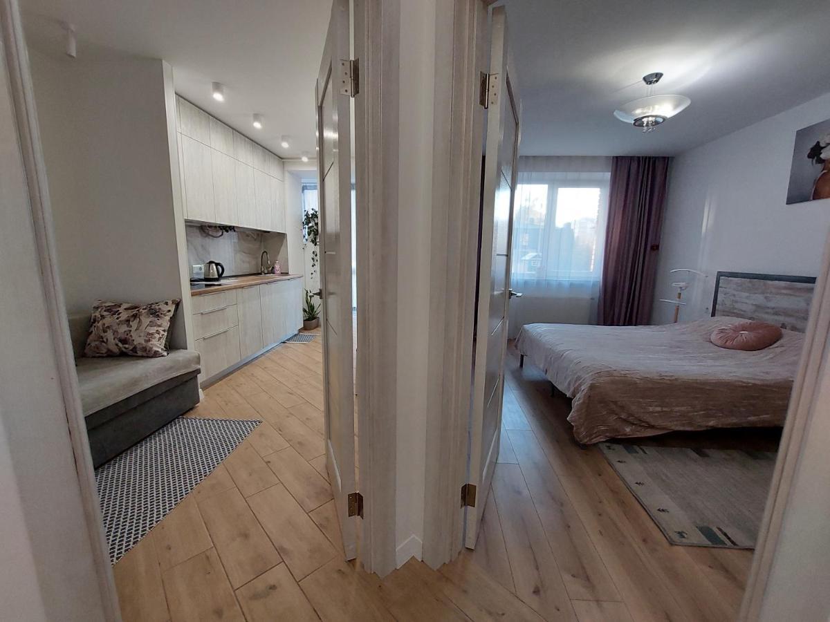 центр елітновобуд яровиця 11 Apartment *